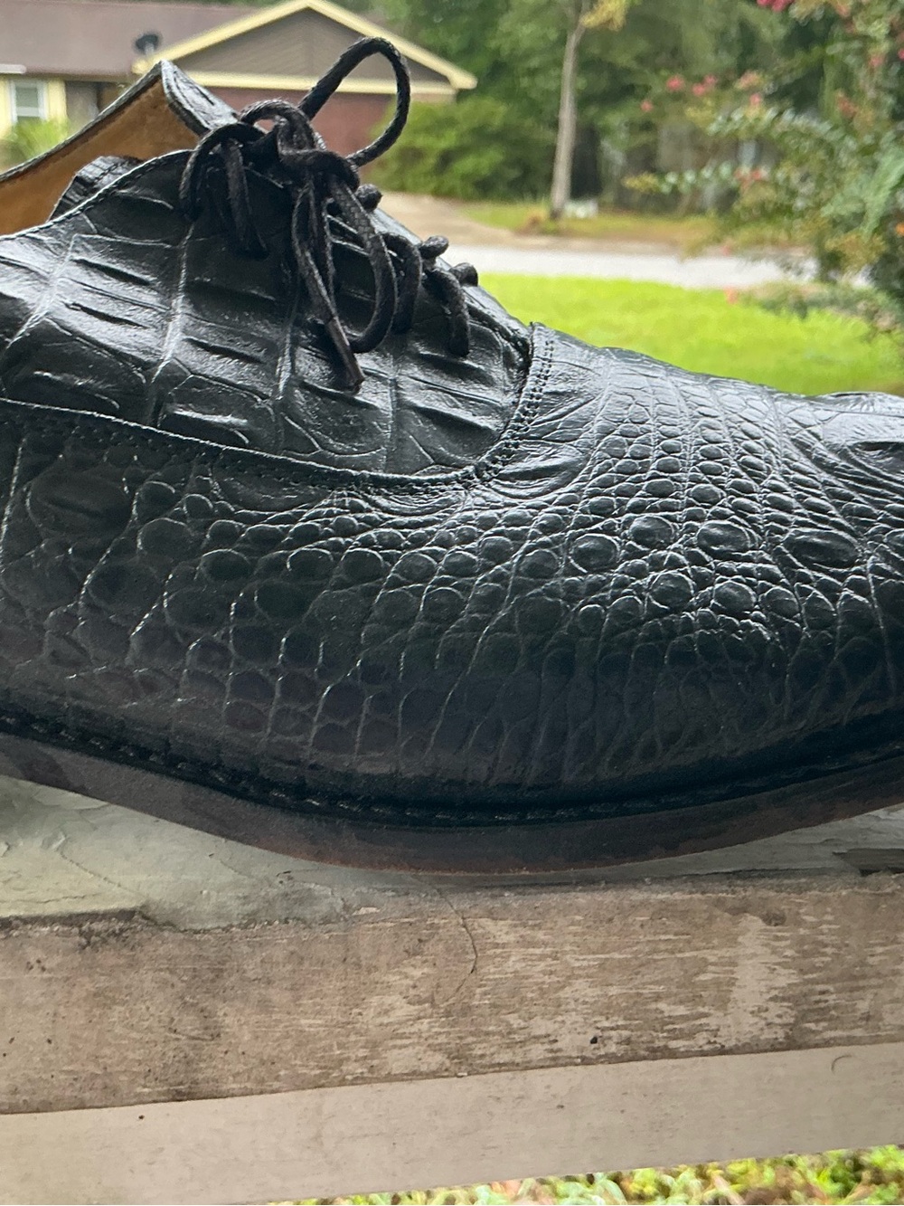 Black Croc-Embossed Leather Derby Shoe - Elegant Dress Oxford
